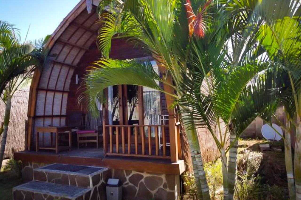 Amora Villa Gili Trawangan Buitenkant foto
